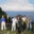 Roy Bianco & die Abbrunzati Boys vor eine Klippe